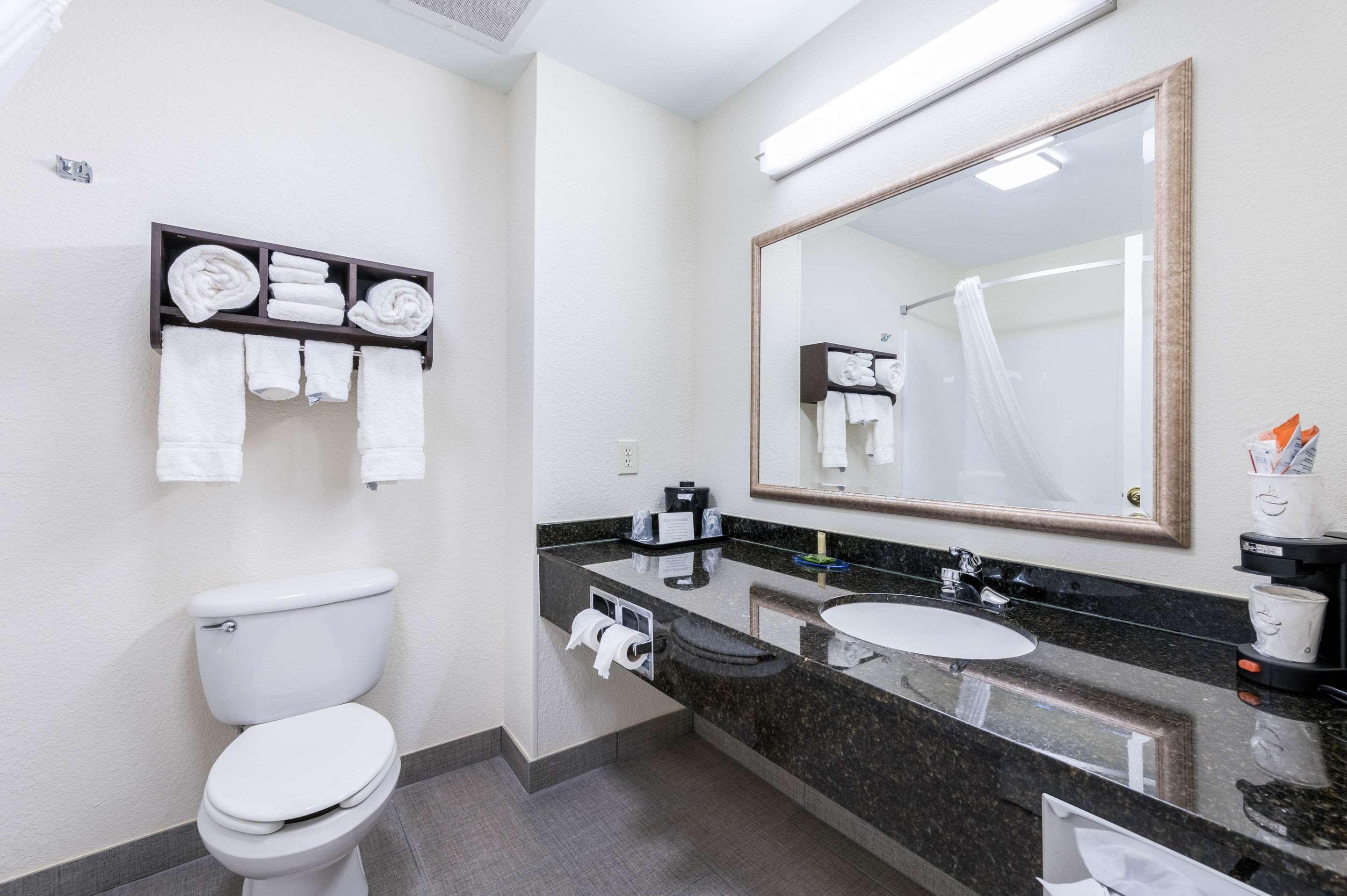 Clarion Pointe Madison-Huntsville Bagian luar foto