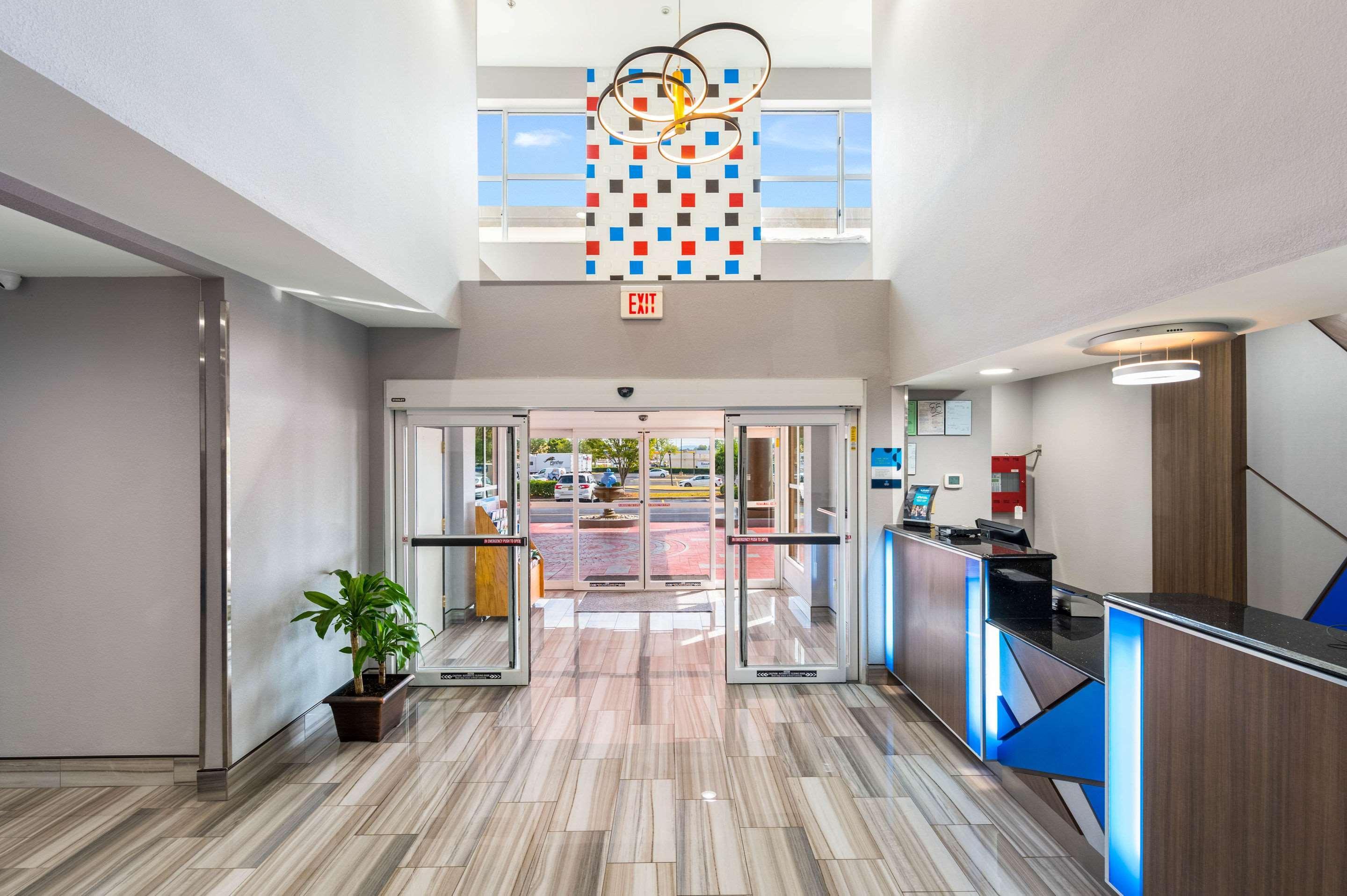 Clarion Pointe Madison-Huntsville Bagian luar foto