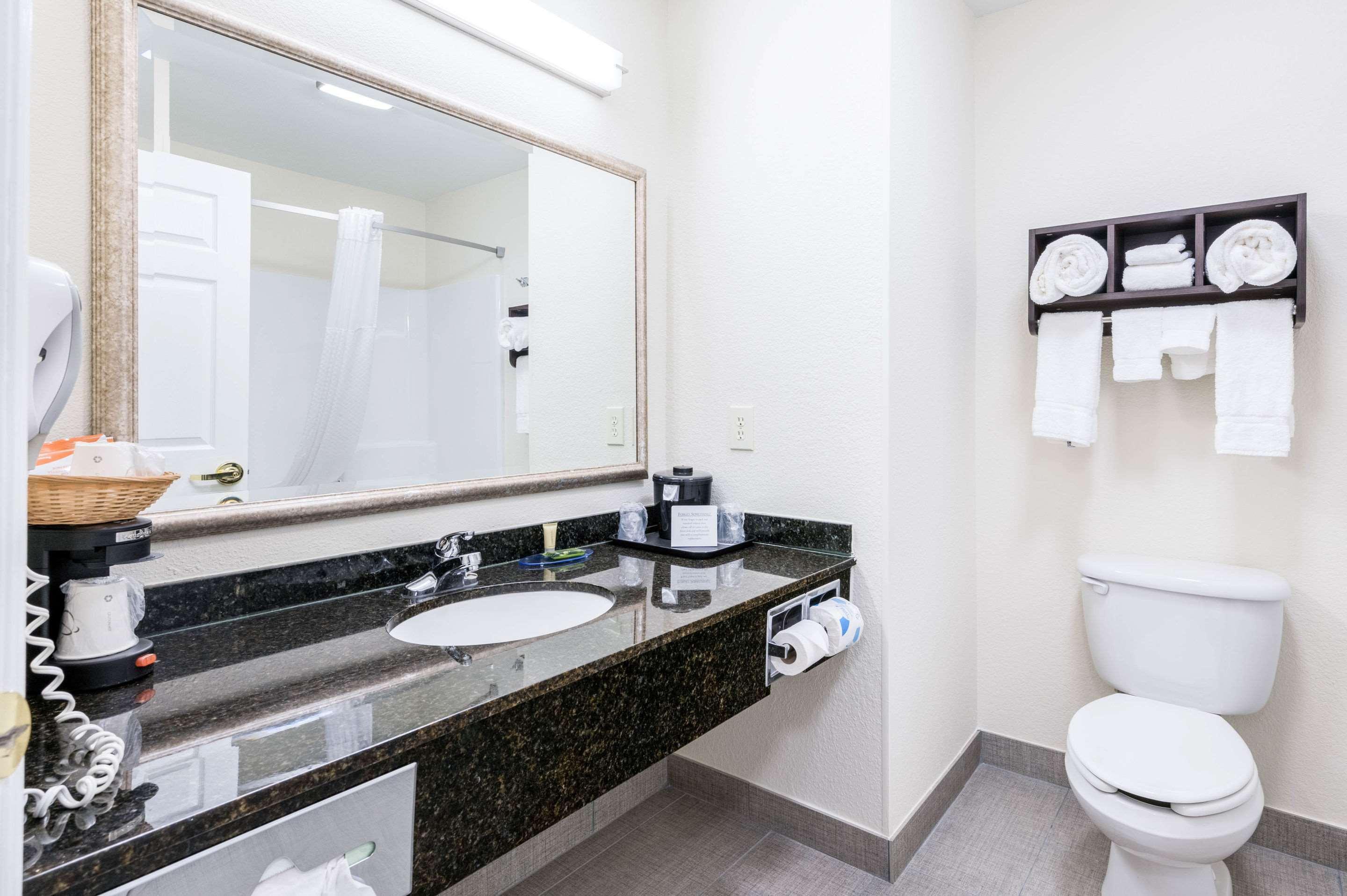Clarion Pointe Madison-Huntsville Bagian luar foto