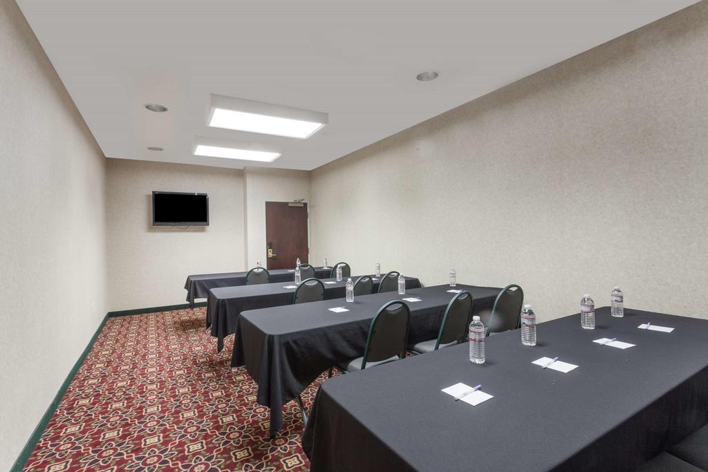 Clarion Pointe Madison-Huntsville Bagian luar foto